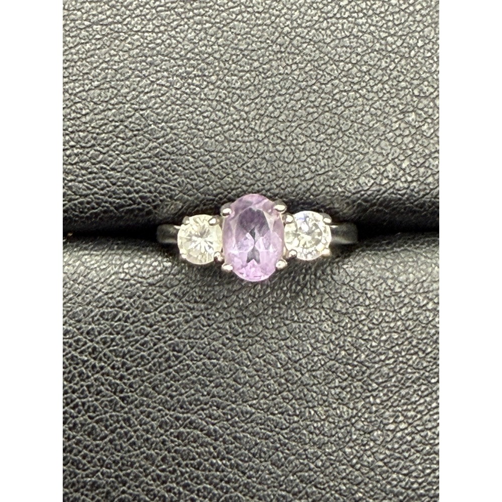 EUC Sterling Silver Amethyst Ring Size 5 J16